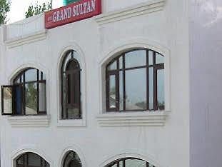 Grand Sultan Hotel Srinagar  Exterior photo